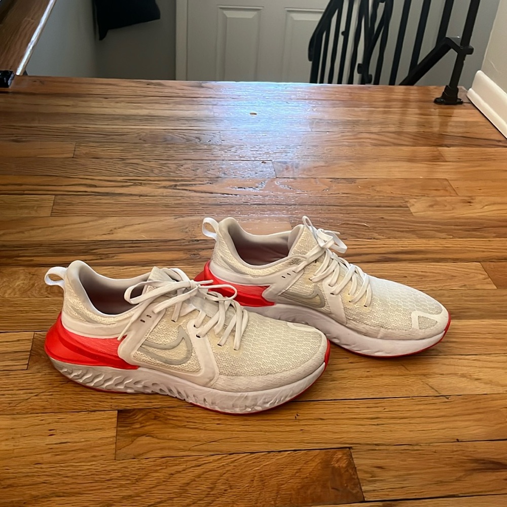 Nike Women’s shoe
